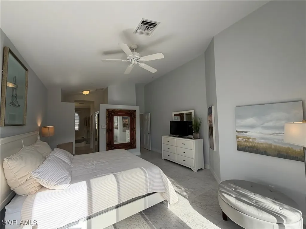 5950 Almaden Drive Naples FL 34119