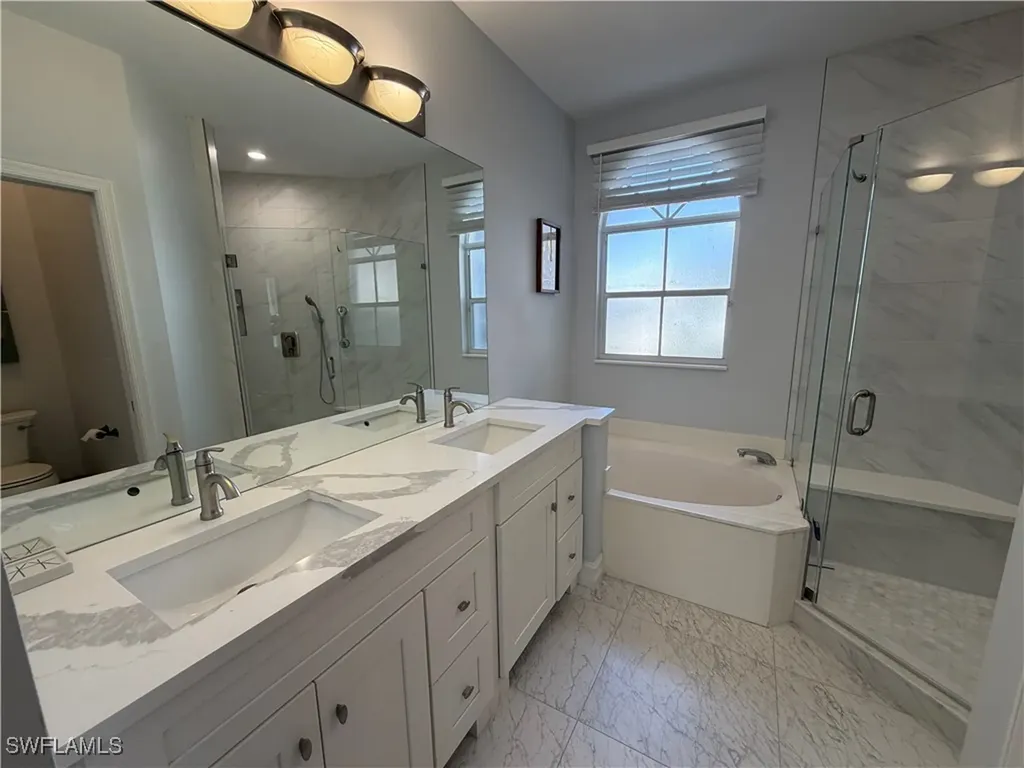 5950 Almaden Drive Naples FL 34119