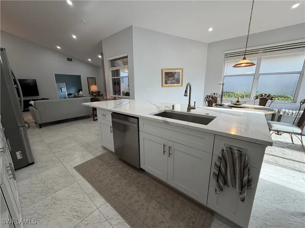 5950 Almaden Drive Naples FL 34119