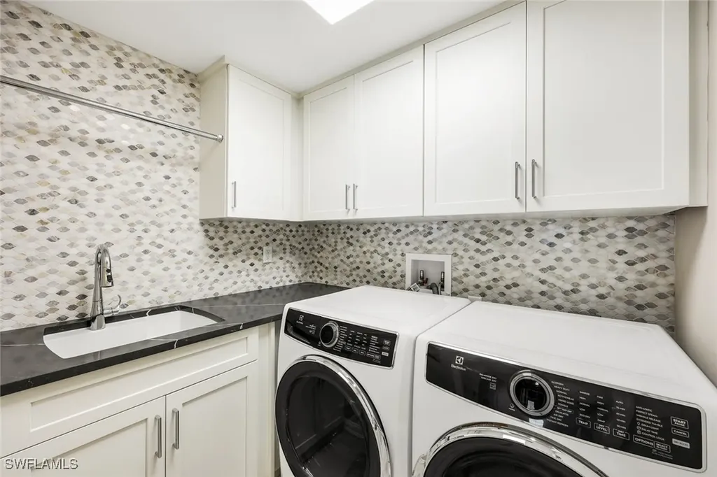 7225 Pelican Bay Boulevard Naples FL 34108