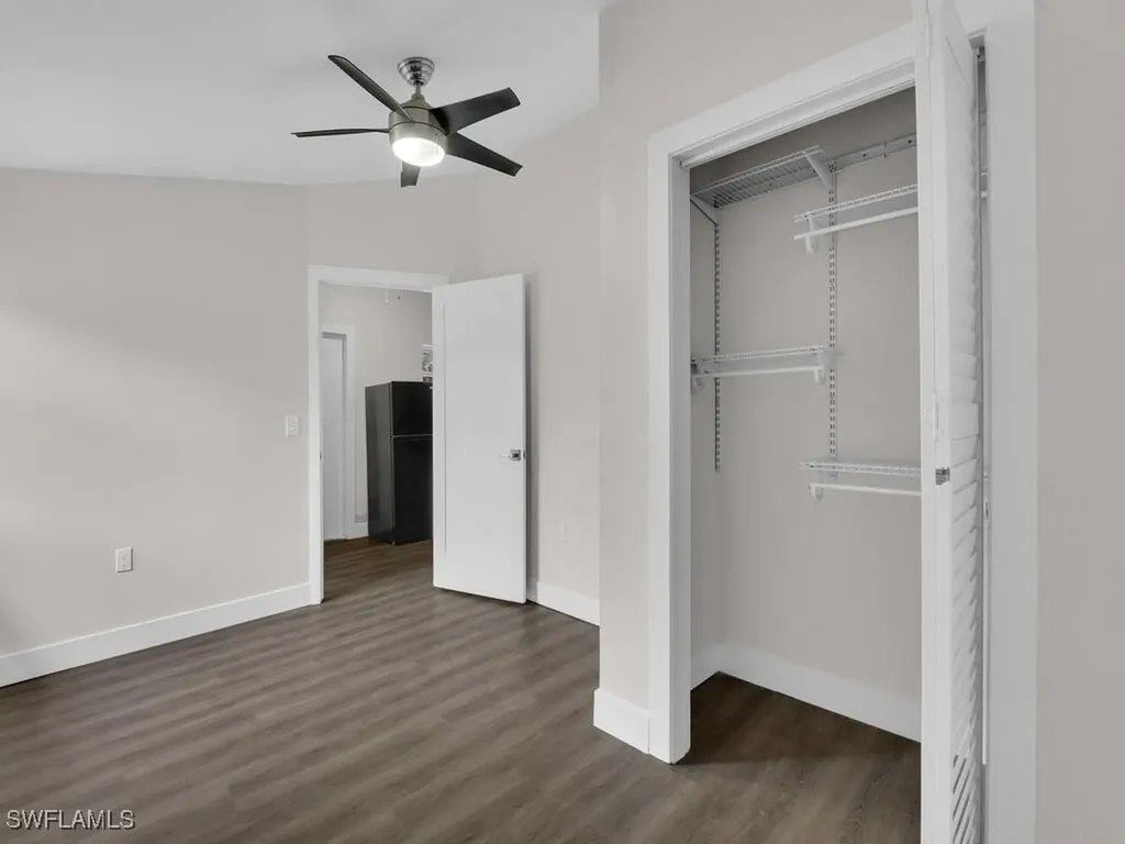 2180 Della Drive Naples FL 34117