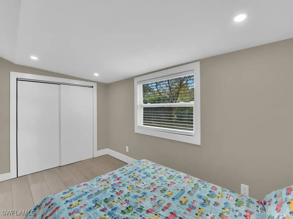 2180 Della Drive Naples FL 34117