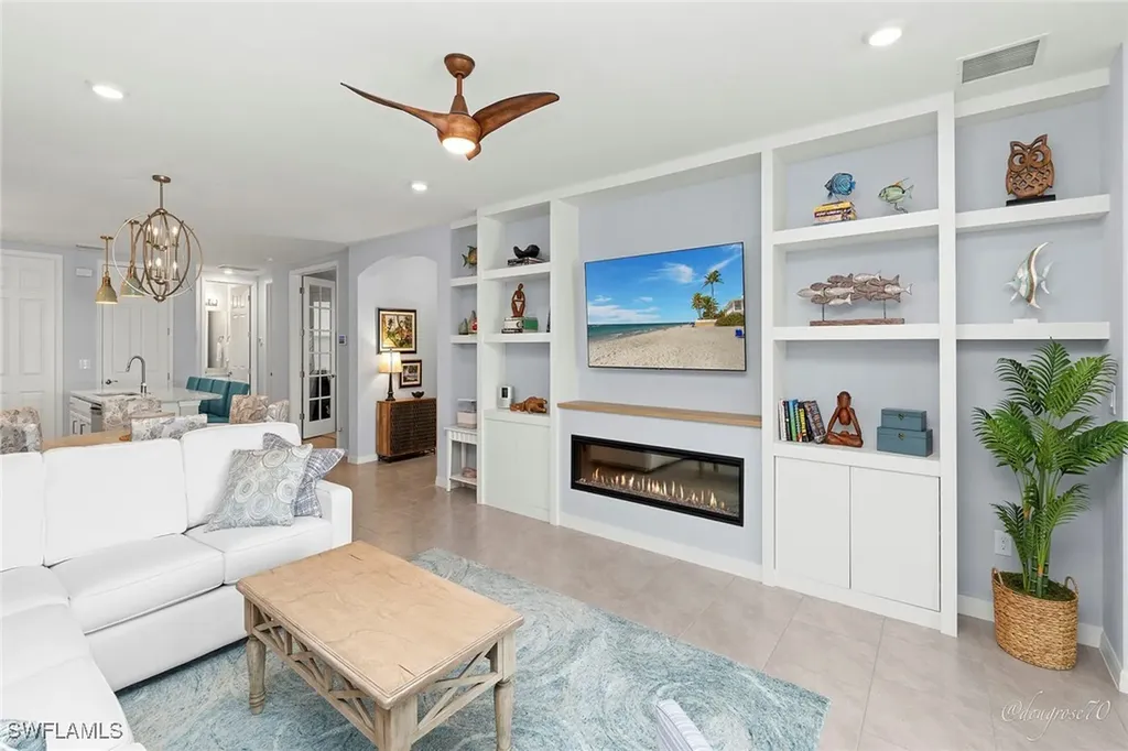 14595 Edgewater Circle Naples FL 34114
