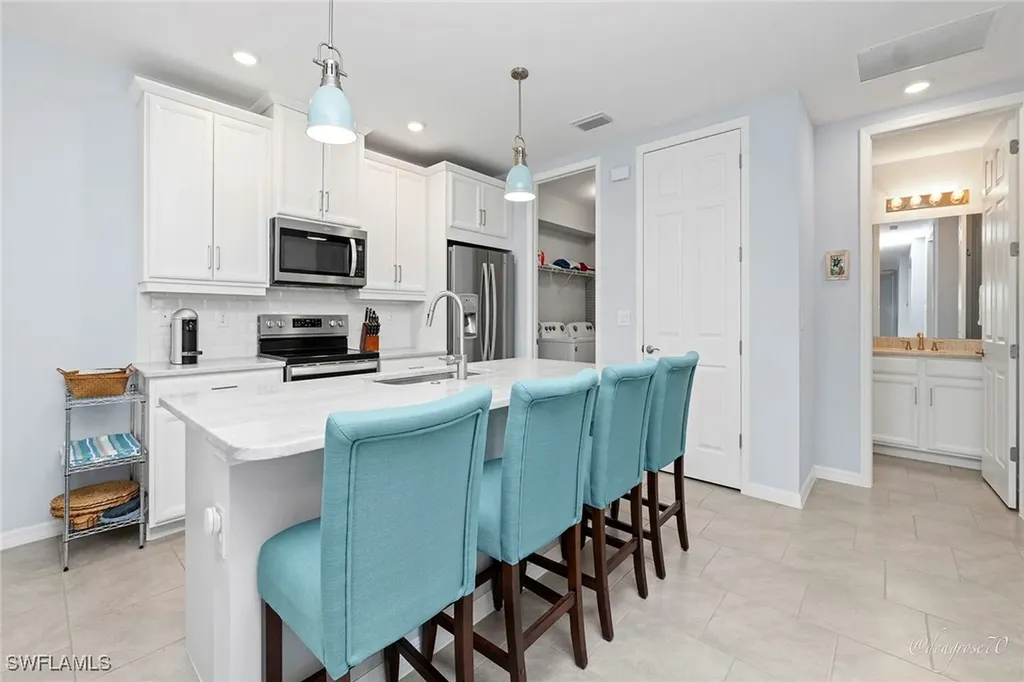 14595 Edgewater Circle Naples FL 34114