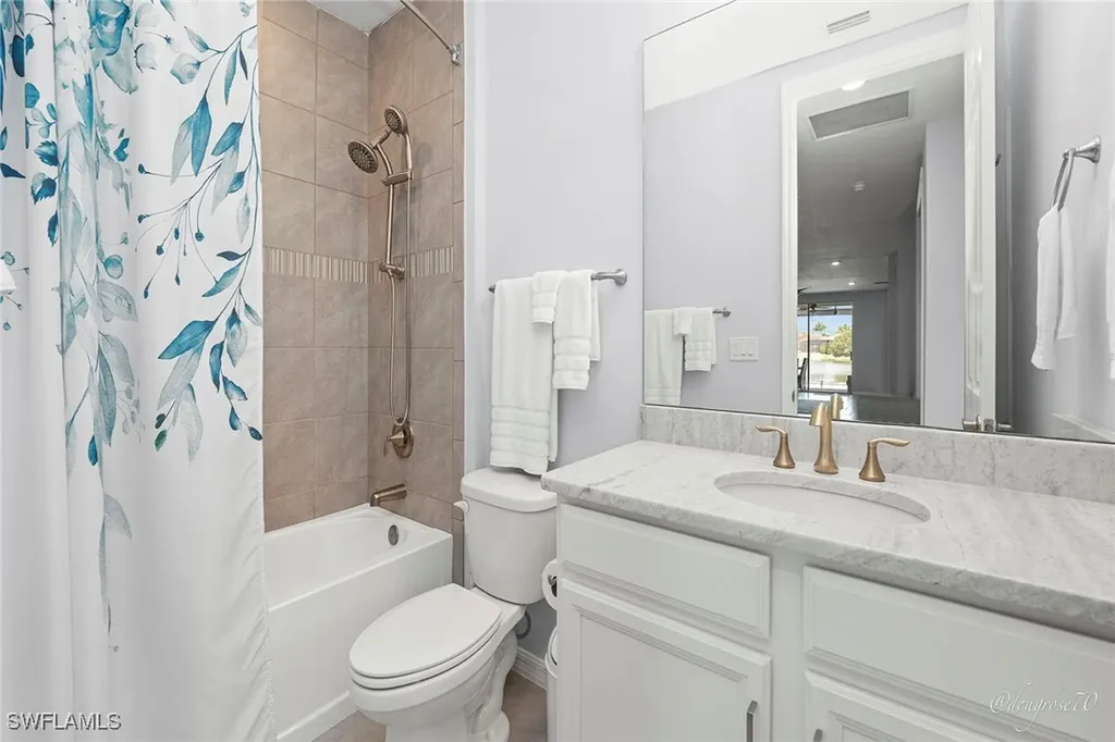 14595 Edgewater Circle Naples FL 34114