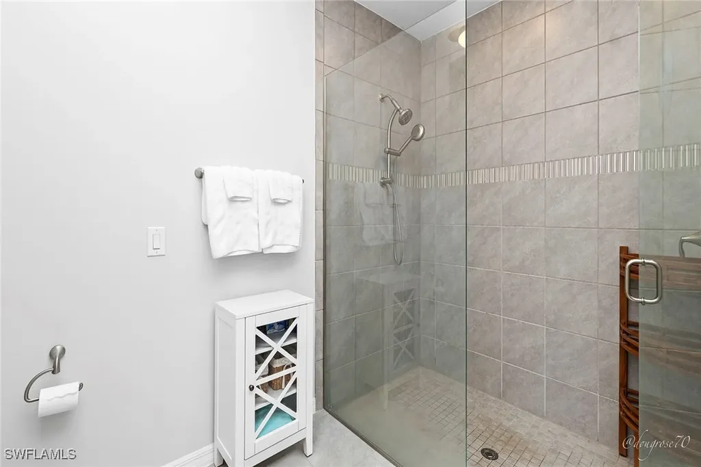 14595 Edgewater Circle Naples FL 34114