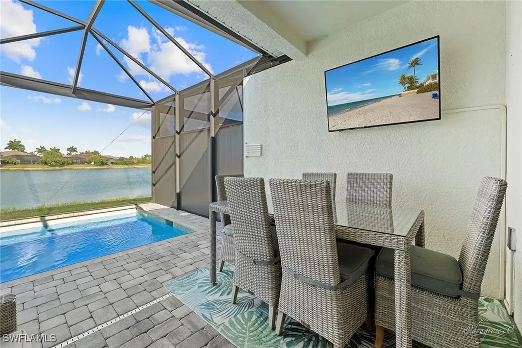 14595 Edgewater Circle Naples FL 34114