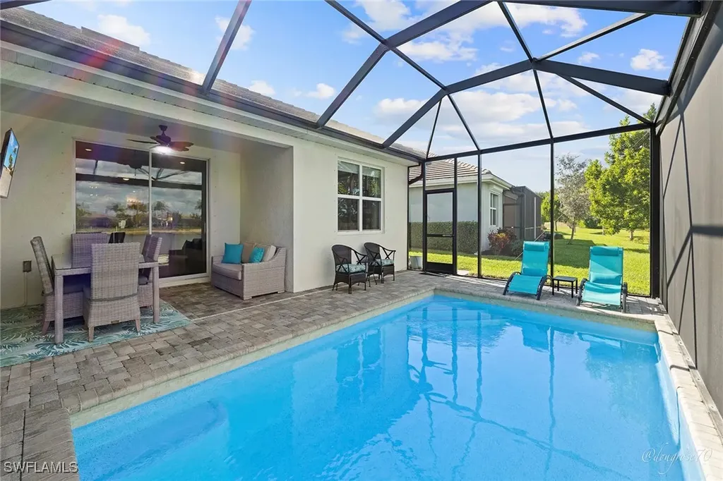 14595 Edgewater Circle Naples FL 34114