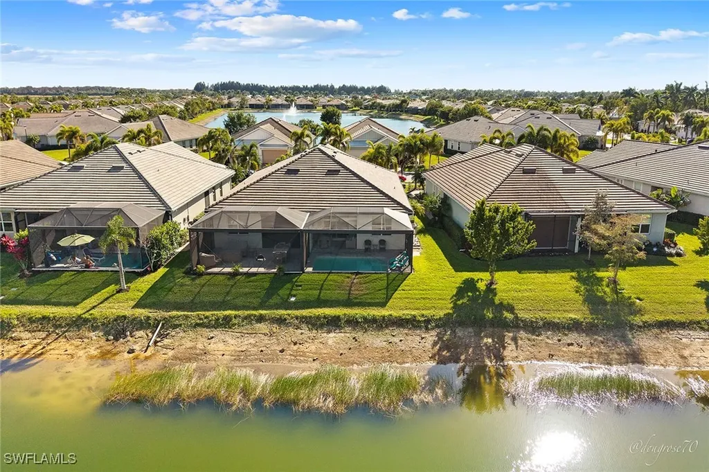 14595 Edgewater Circle Naples FL 34114