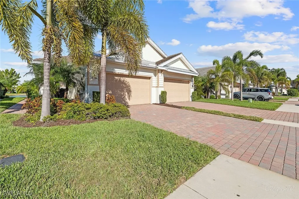 14595 Edgewater Circle Naples FL 34114