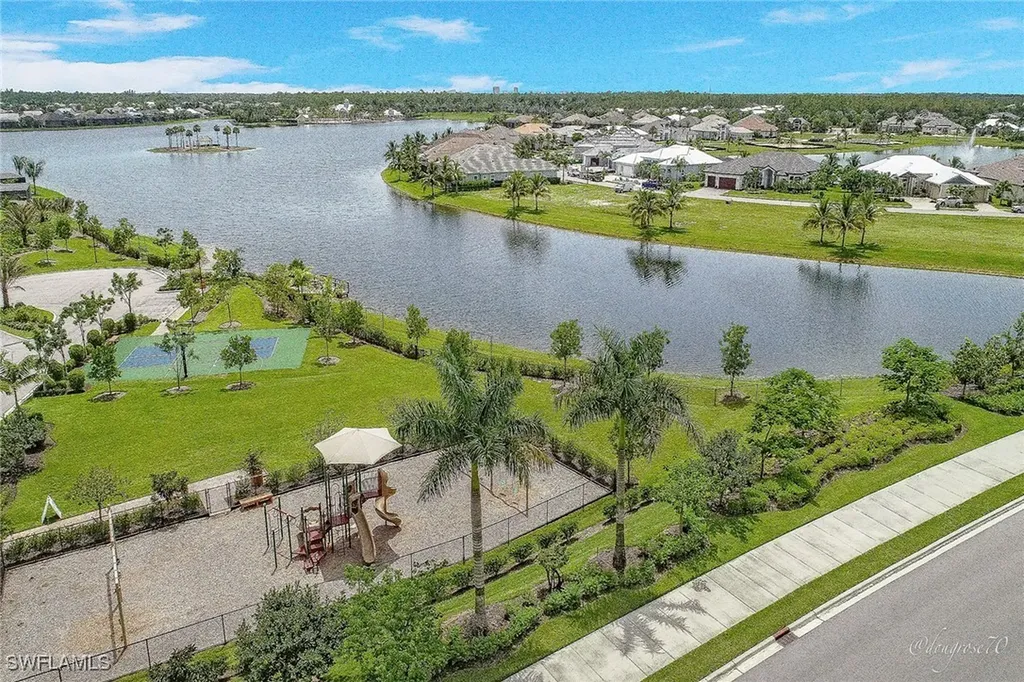 14595 Edgewater Circle Naples FL 34114