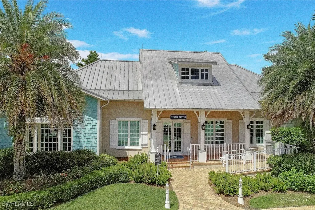 14595 Edgewater Circle Naples FL 34114