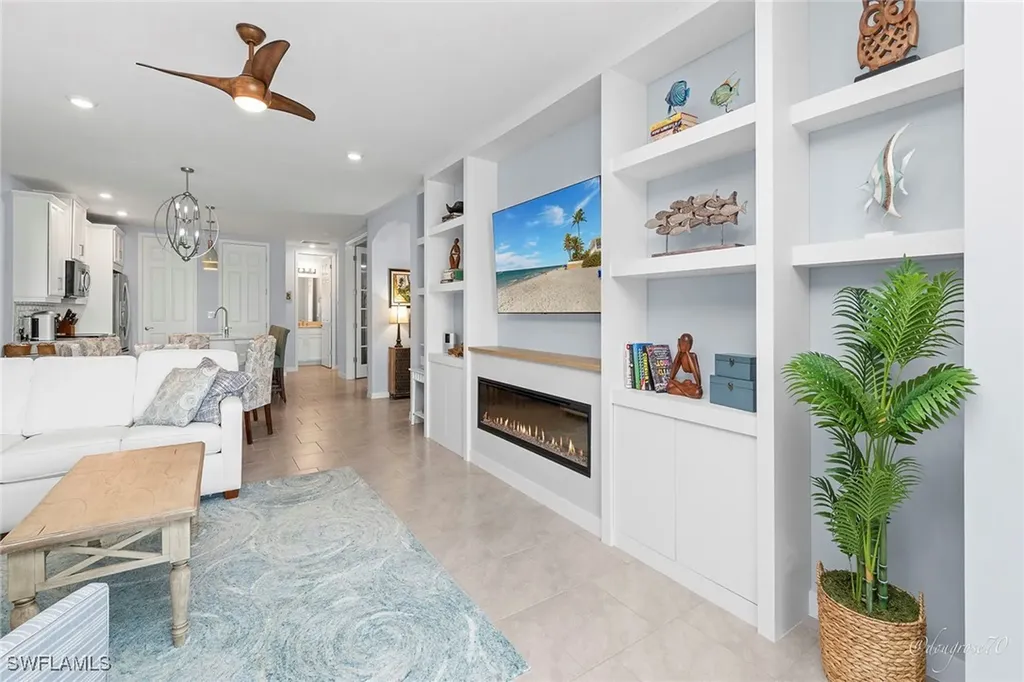 14595 Edgewater Circle Naples FL 34114