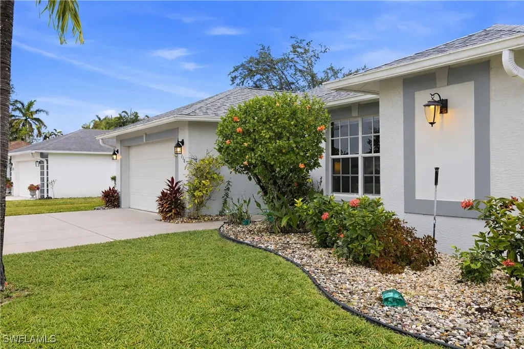 218 Marseille Drive Naples FL 34112