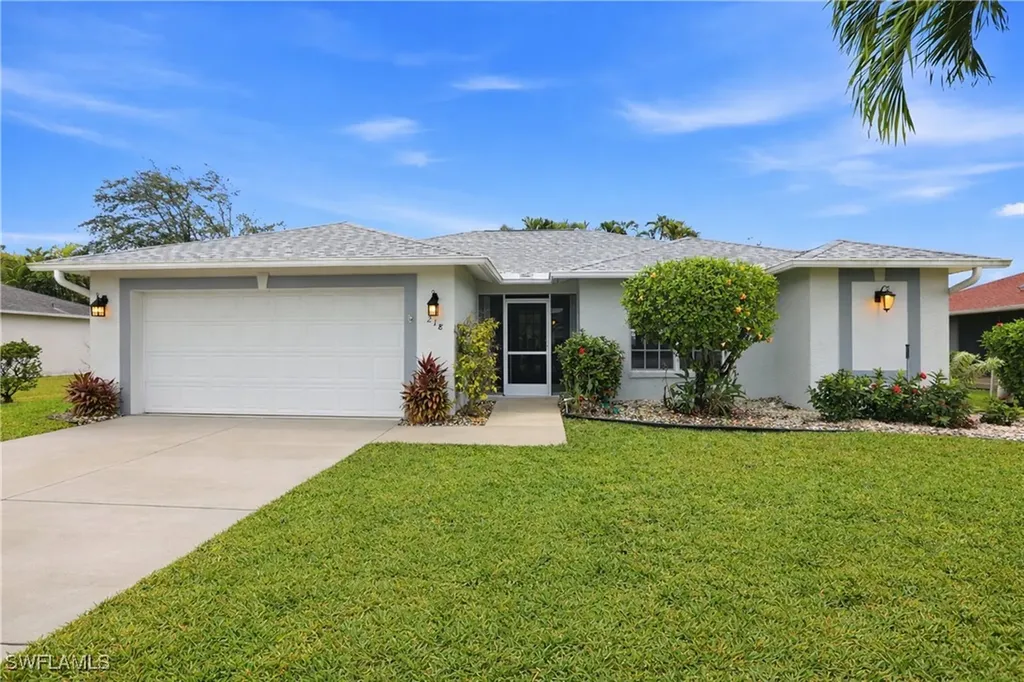 218 Marseille Drive Naples FL 34112