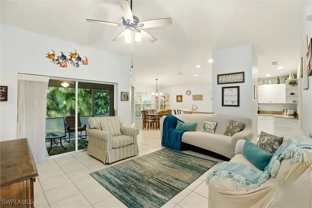 218 Marseille Drive Naples FL 34112