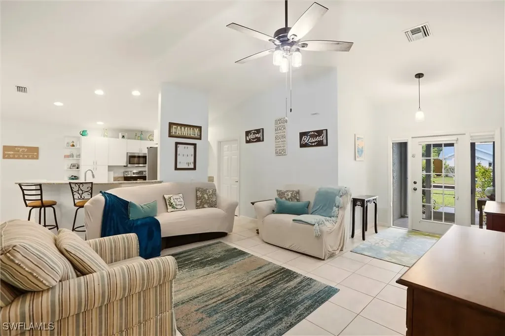 218 Marseille Drive Naples FL 34112