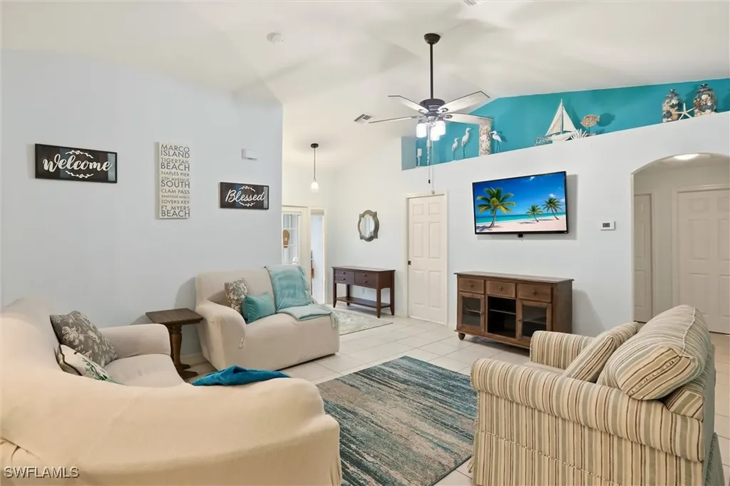 218 Marseille Drive Naples FL 34112