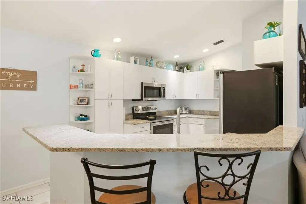 218 Marseille Drive Naples FL 34112