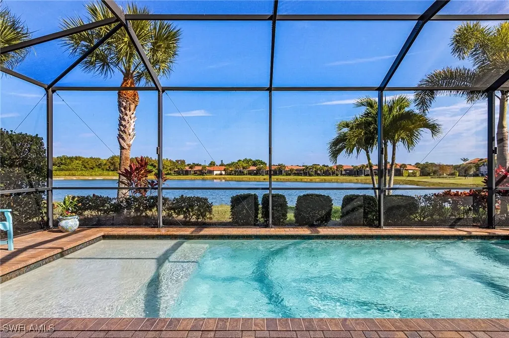 1434 Redona Way Naples FL 34113