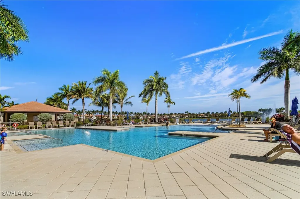 1434 Redona Way Naples FL 34113