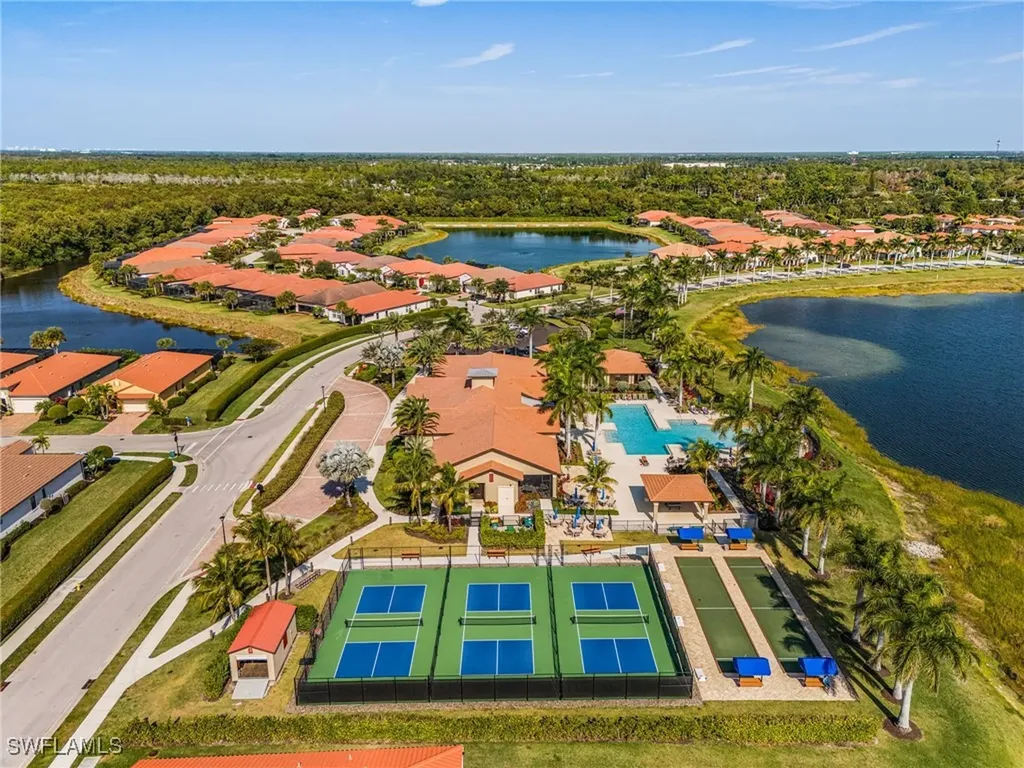 1434 Redona Way Naples FL 34113