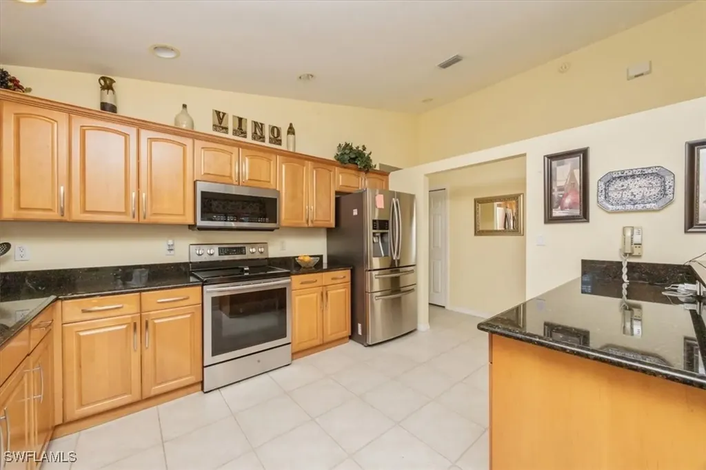 841 Charlemagne Boulevard Naples FL 34112