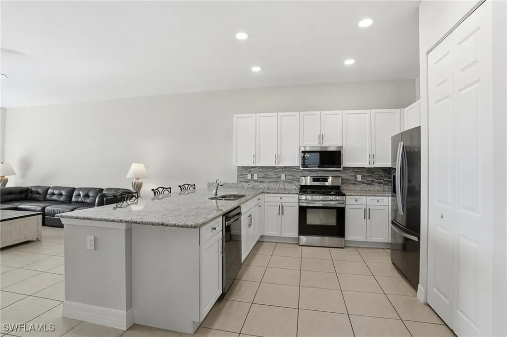 4194 Amelia Way Naples FL 34119
