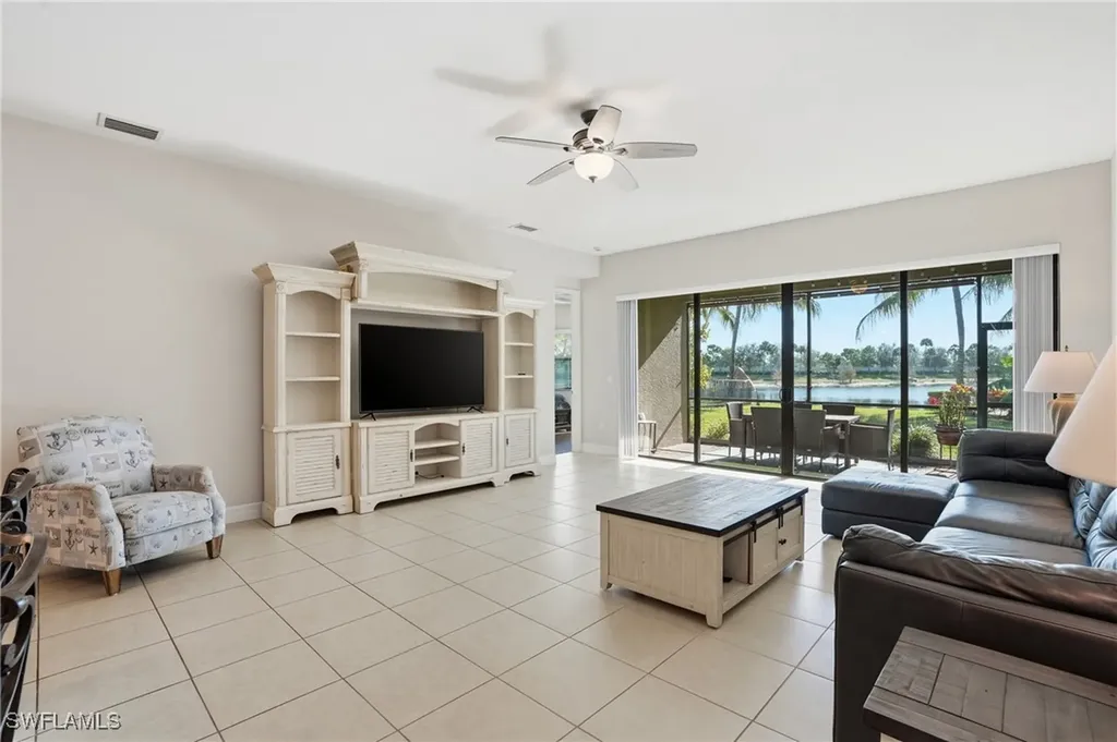 4194 Amelia Way Naples FL 34119