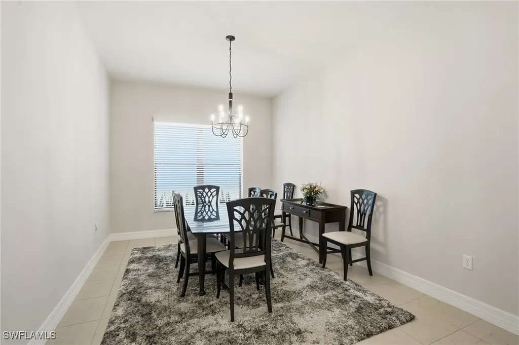 4194 Amelia Way Naples FL 34119