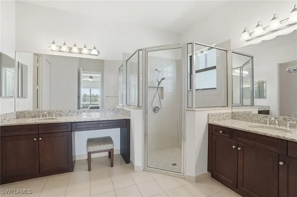 4194 Amelia Way Naples FL 34119