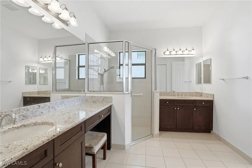 4194 Amelia Way Naples FL 34119
