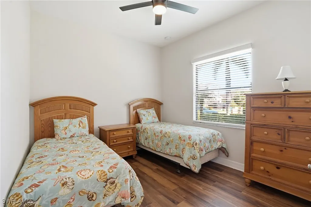 4194 Amelia Way Naples FL 34119