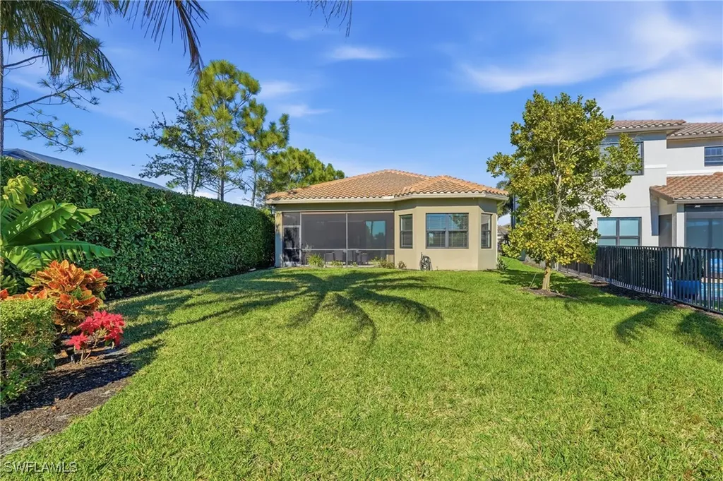 4194 Amelia Way Naples FL 34119