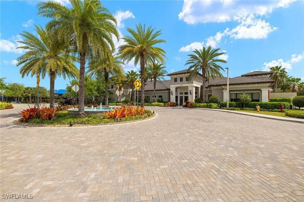 4194 Amelia Way Naples FL 34119