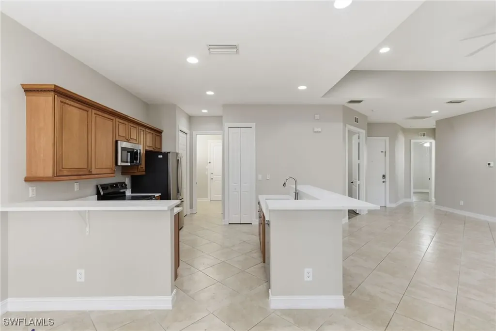 4854 Europa Drive Naples FL 34105