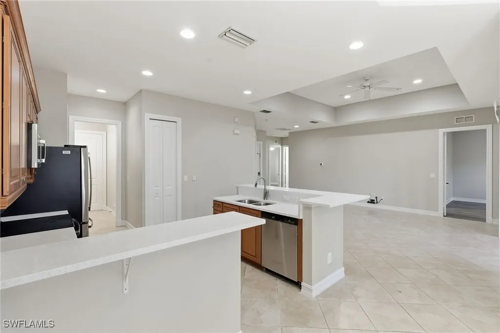 4854 Europa Drive Naples FL 34105