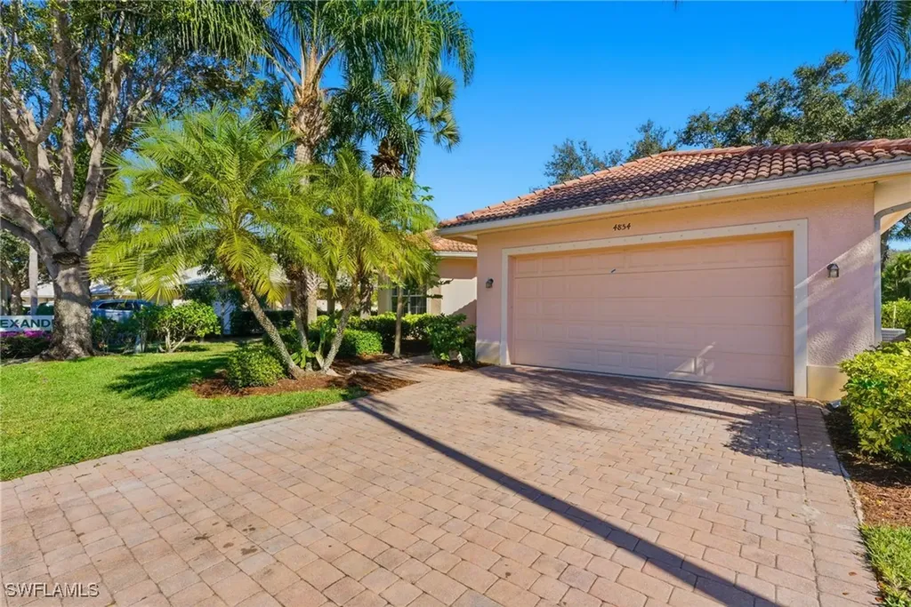 4854 Europa Drive Naples FL 34105