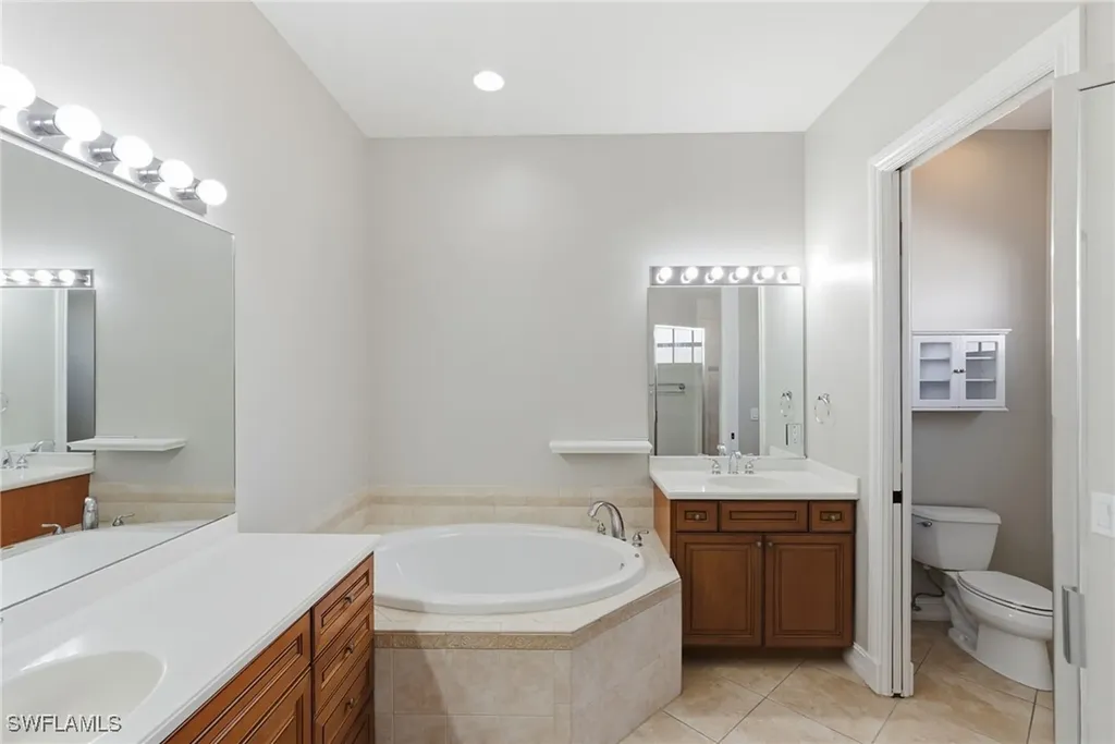 4854 Europa Drive Naples FL 34105