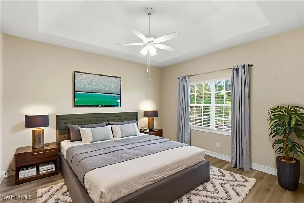 4854 Europa Drive Naples FL 34105