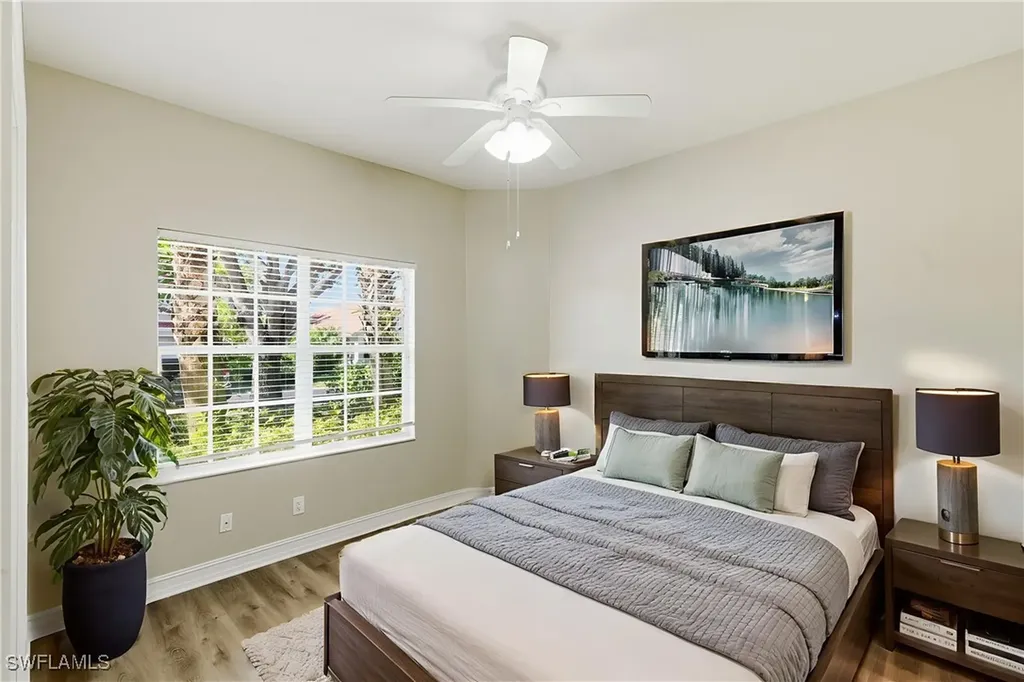 4854 Europa Drive Naples FL 34105