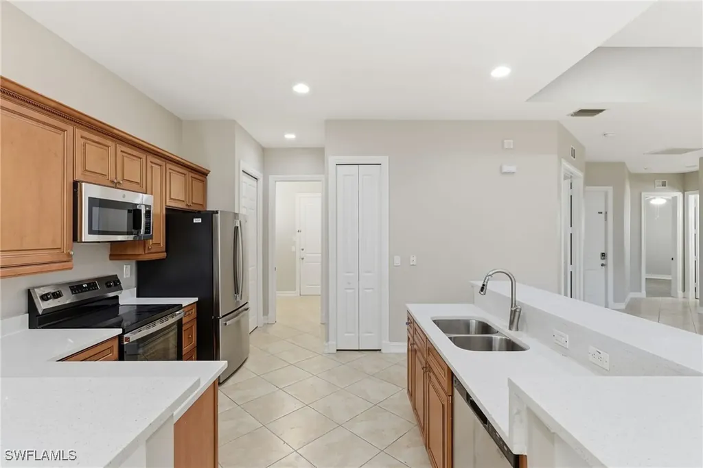 4854 Europa Drive Naples FL 34105