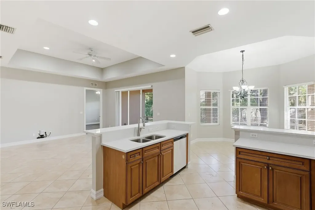 4854 Europa Drive Naples FL 34105
