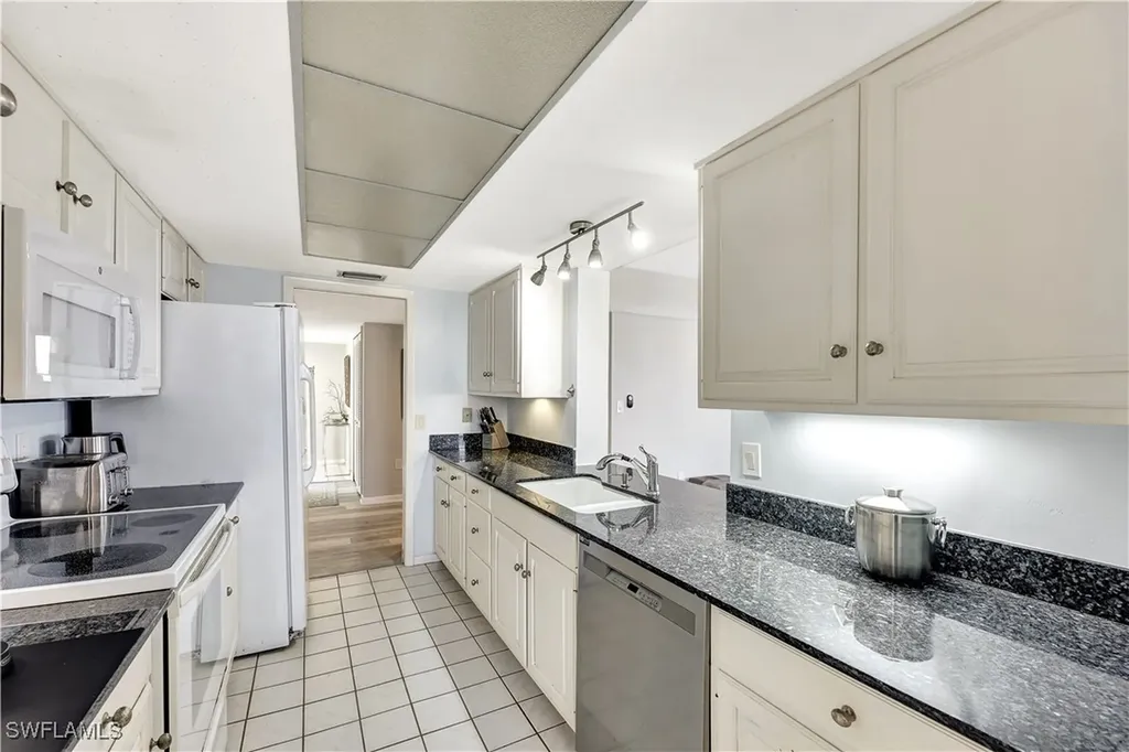 11 Bluebill Avenue Naples FL 34108