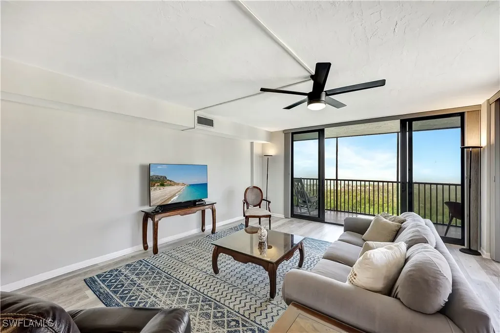 11 Bluebill Avenue Naples FL 34108