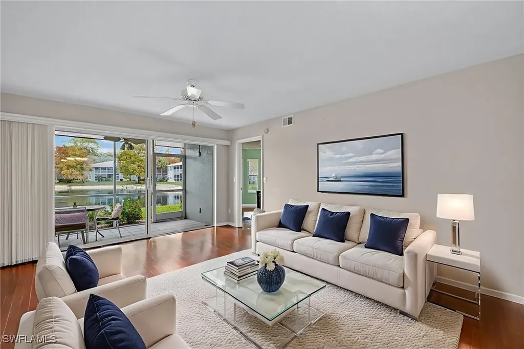 Naples FL, 815 New Waterford Drive, Unit C102