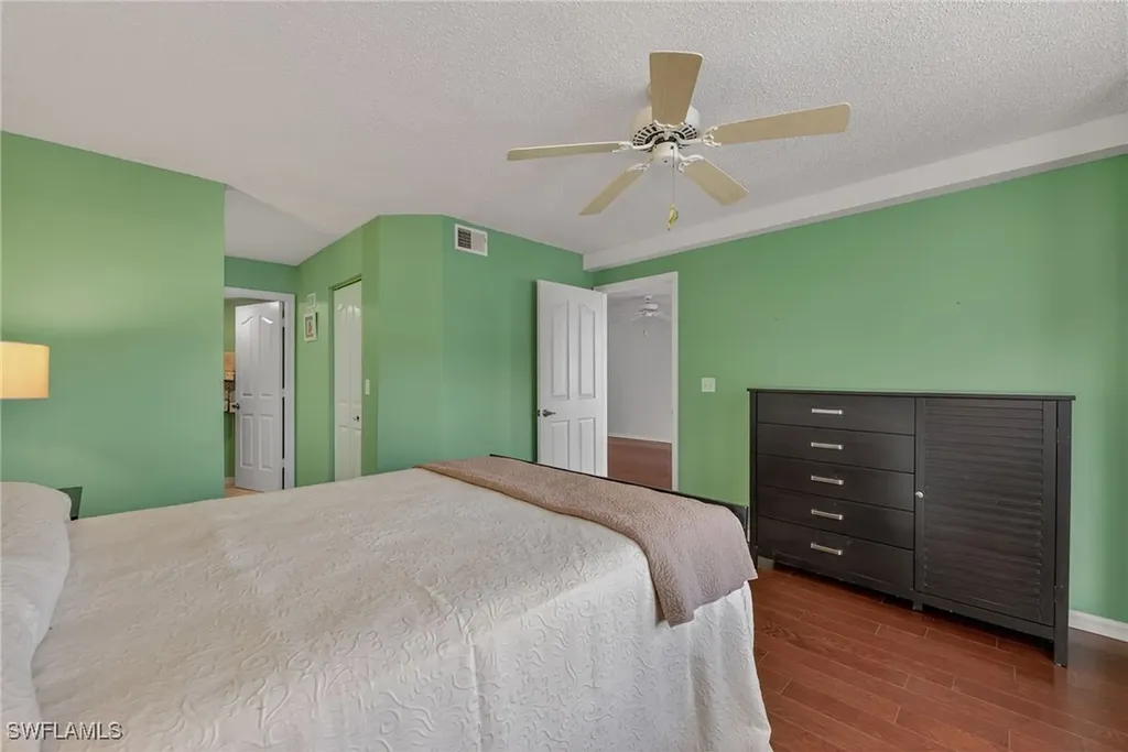 815 New Waterford Drive Naples FL 34104