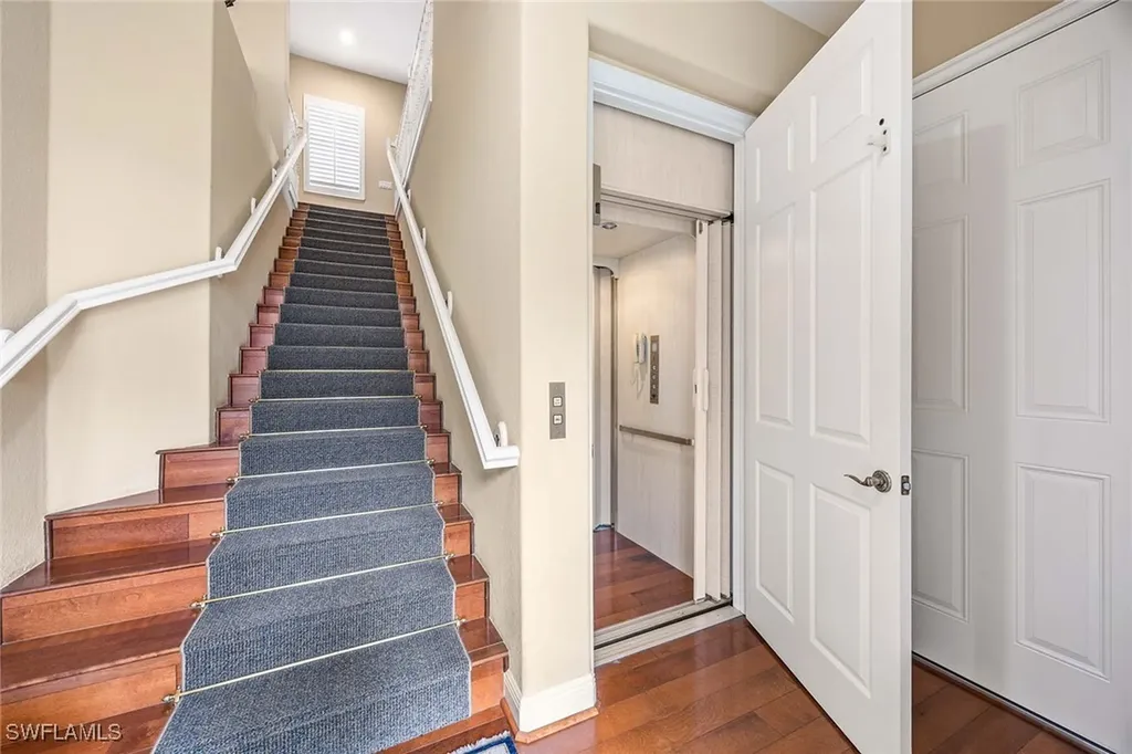 7841 Hawthorne Drive Naples FL 34113
