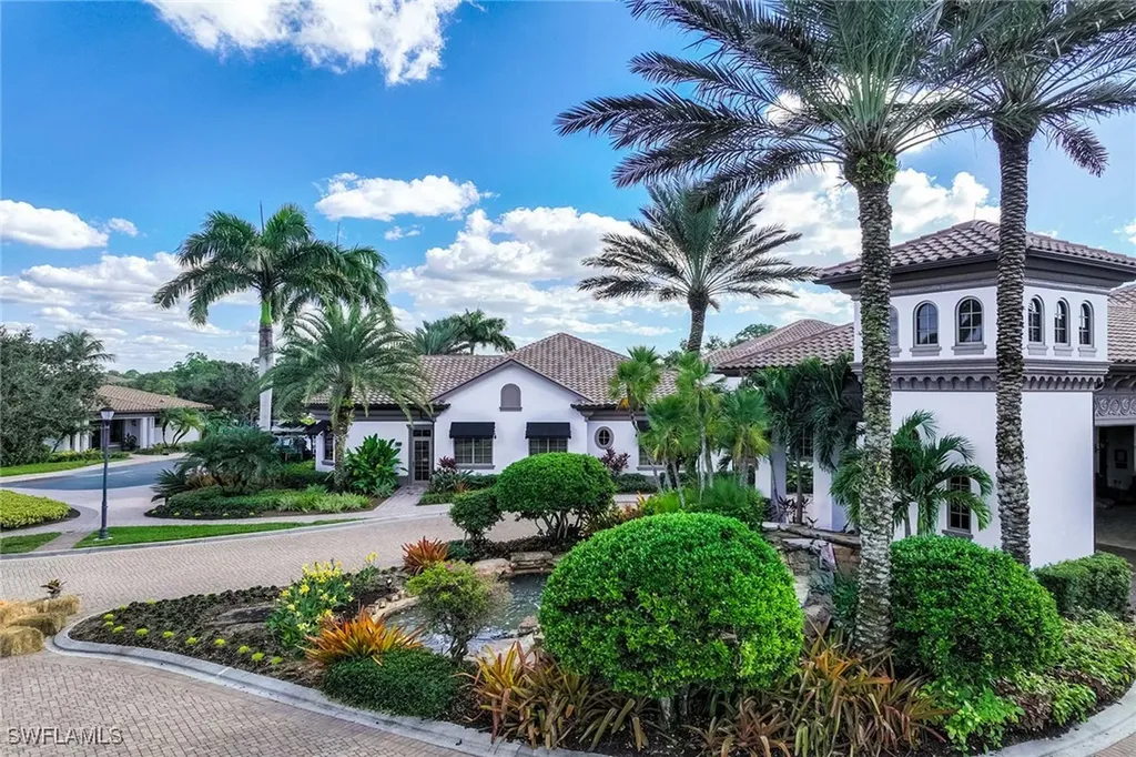 7841 Hawthorne Drive Naples FL 34113