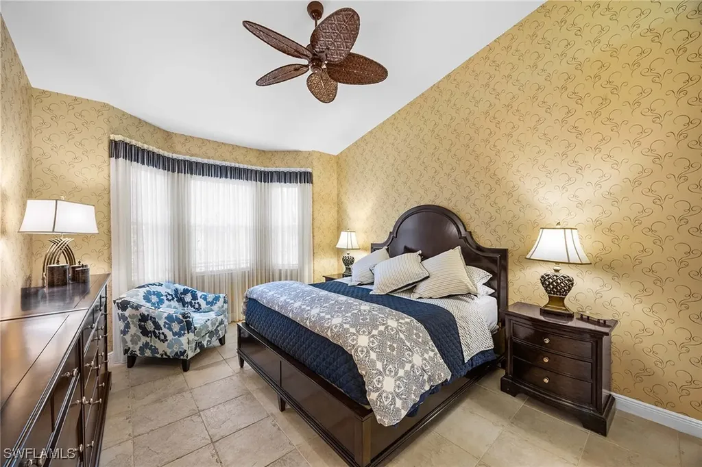 7841 Hawthorne Drive Naples FL 34113